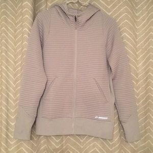 Super comfy Brooks Fly-by Hoodie!